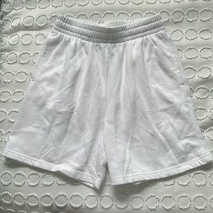 Garage white Bermuda comfy shorts (long)